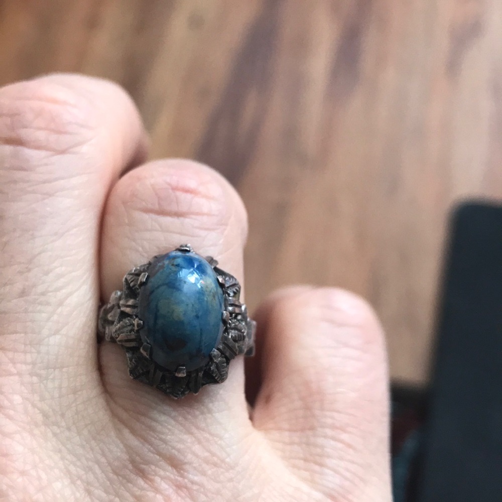 Vintage Unmarked Ring, Beautiful Blue Stone